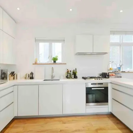 Designer 2 Bedroom Pimlico London Exterior photo