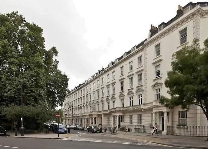 Designer 2 Bedroom Pimlico